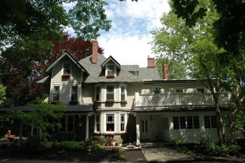 Wayne Bed & Breakfast Inn (Adults Only) Exterior photo